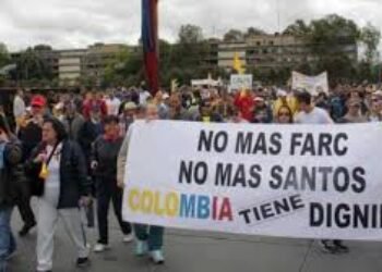 El santismo nos sigue y seguirá costando sangre | Juan David Escobar Valencia