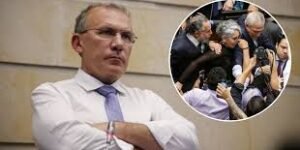 El auto del Consejo de Estado que suspendió el ‘decretazo’ de la consulta popular: “Peligro inminente” / Benedetti destapa la estrategia del Gobierno