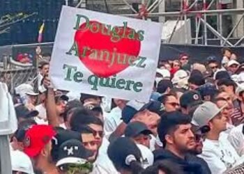 Petro sacó de la cárcel a cabecillas de bandas de Medellín para llevarlos a su evento en La Alpujarra / “Petro nos pone la lápida”: alcalde Gutiérrez y gobernador Rendón reaccionan