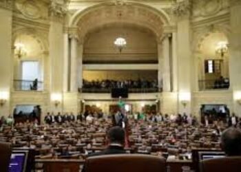 Son las instituciones, estúpido