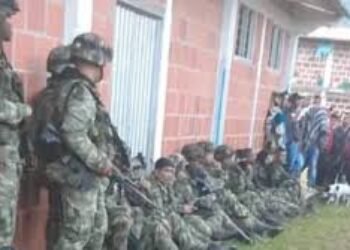 Nueva asonada contra 31 militares: comunidad en el Cauca (presionada) los secuestró
