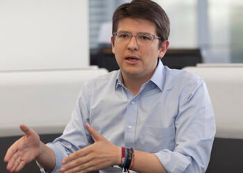 Senador colombiano y aspirante a la Presidencia, Miguel Uribe, herido de bala en un atentado