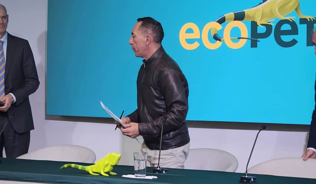 Procuraduría abrió investigación contra Ricardo Roa, presidente de Ecopetrol, por la compra de un apartamento Ricardo Roa, presidente de Ecopetrol.