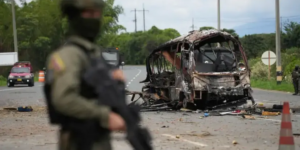 24 atentados con explosivos en Colombia dejan 8 muertos, tres días después de ataque a Miguel Uribe