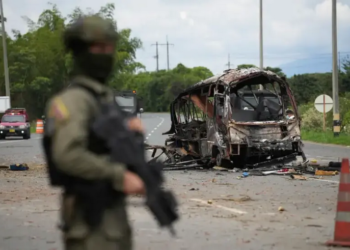 24 atentados con explosivos en Colombia dejan 8 muertos, tres días después de ataque a Miguel Uribe