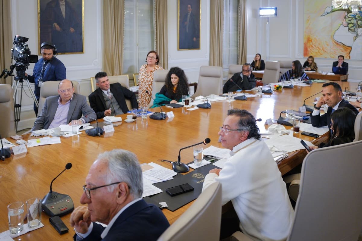Reforma laboral avanza, pero Petro denuncia fraude y rechaza cambios en jornada nocturna.
Foto: Presidencia.