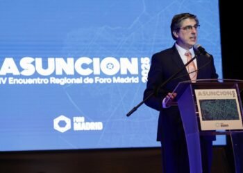 El director de la Fundación Disenso condena las «prácticas matoniles» de Petro y llama a la «colaboración» entre fuerzas patrióticas frente al socialismo