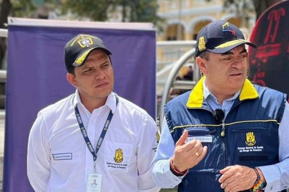 Olmedo López y Sneyder Pinilla, exdirector y exsubdirector de la Unidad de Gestión de Riesgo de Desastres. Foto: suministrada.