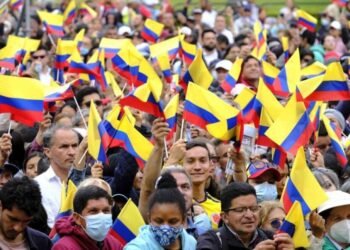 Mayoría de colombianos rechaza propuesta de Constituyente impulsada por el Gobierno Petro