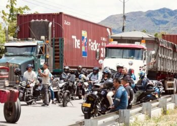 Día 3 del paro arrocero en Colombia: productores de Santander se unen a los bloqueos
