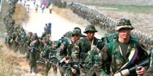 Grupos armados duplican su presencia en Colombia durante el gobierno Petro, según informe