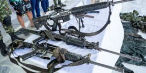 El Gobierno de Petro suspenderá la extradición a EEUU de terroristas que «colaboren» con la «paz total» de Colombia