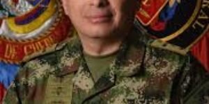 Coronel regaña a presidente Petro