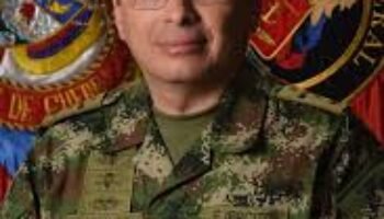 Coronel regaña a presidente Petro