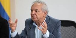 Exministro Ricardo Bonilla habría ordenado beneficiar a congresistas en escándalo de UNGRD