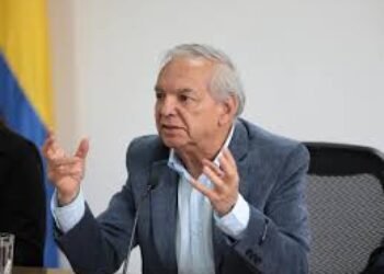 Exministro Ricardo Bonilla habría ordenado beneficiar a congresistas en escándalo de UNGRD