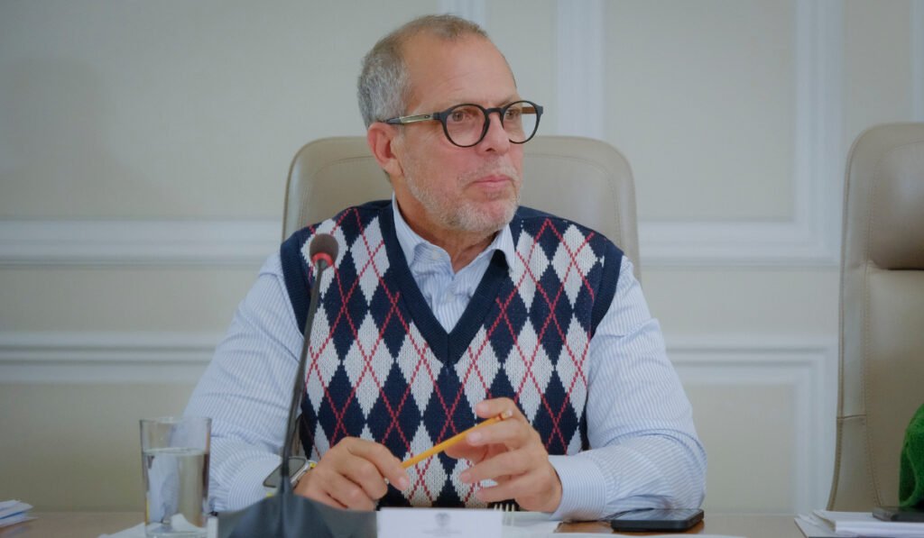 Jefe de gabinete propone que Petro se quede 20 años en el poder 