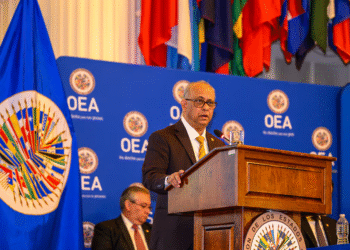 Estados Unidos advierte que abandonará la OEA si no asume un compromiso político para lograr la democracia en Venezuela