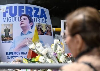 Políticos de EE. UU. lamentan muerte de precandidato presidencial Miguel Uribe y piden justicia