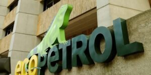 Atención | Utilidad neta de Ecopetrol cayó 33,2 % en el primer semestre de este año; producción creció levemente