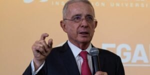 Tribunal ordena dejar en libertad al expresidente Álvaro Uribe tras fallo de tutela