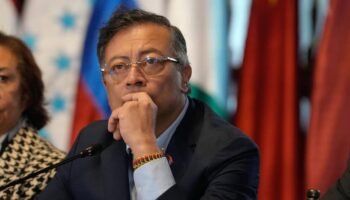 Magistrados del CNE concluyen que campaña de Petro superó topes de financiación