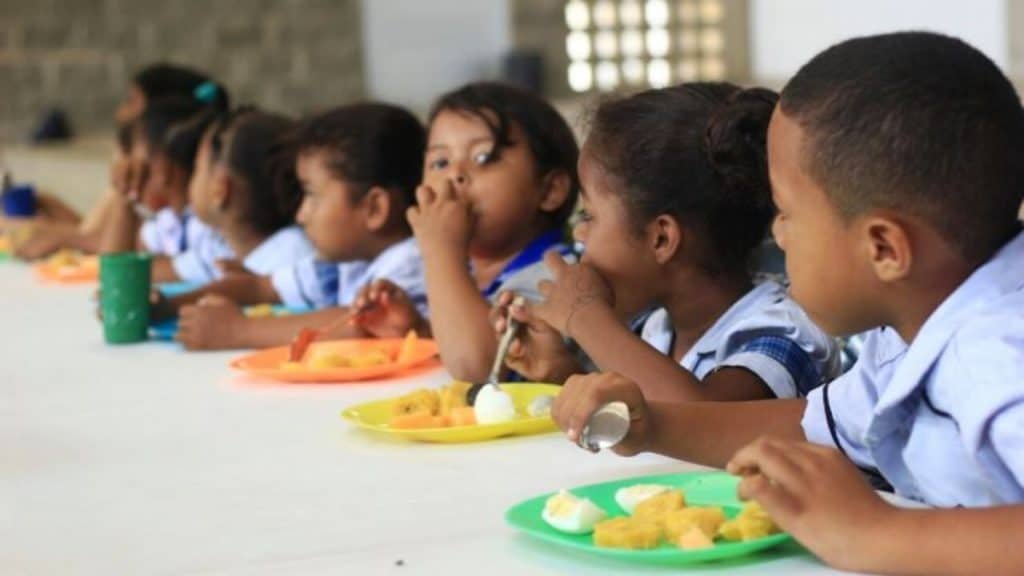 Habría suspensión del Programa de Alimentación Escolar (PAE) por falta de $500.000 millones en recursos Habría suspensión del Programa de Alimentación Escolar (PAE) por falta de $500.000 millones en recursos