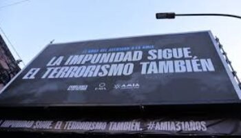 Álvaro Uribe en la cárcel y todos los terroristas libres, impunes y delinquiendo