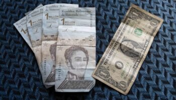 El salario mínimo en Venezuela llega a un dólar por mes
