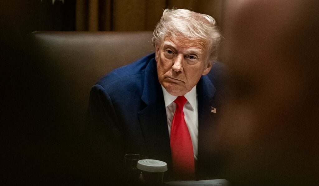 Tropas de EE. UU. llegan al mar Caribe para combatir cárteles de droga latinoamericanos Donald Trump
