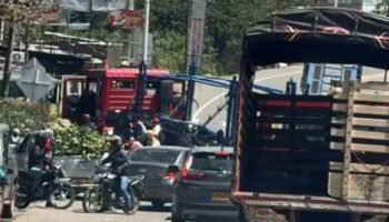 Empresarios piden acciones del Gobierno para levantar bloqueo en la Vía Panamericana