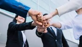 Una fórmula para rescatar el empleo y la inversión de la destrucción generada por Petro