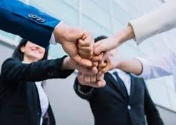 Una fórmula para rescatar el empleo y la inversión de la destrucción generada por Petro