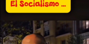 El Socialismo…. Con 2 Crocs