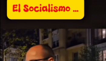 El Socialismo…. Con 2 Crocs