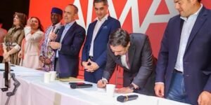 Unos 40 partidos anunciaron alianza para elecciones del Congreso y consulta presidencial: Mauricio Lizcano y Rodrigo Lara impulsan la Coalición Alma