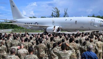 EEUU duplica sus tropas en el Caribe y vuelve a rechazar diálogo con Maduro
