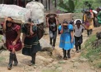 Desplazamiento forzado en Colombia se dispara 76 % en 2025, alerta Defensoría del Pueblo