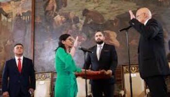 Delcy Rodríguez jura como presidente encargada tras la caída de Maduro