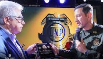 ¿El gobierno de Petro montó un aparato para espiar a periodistas y a la oposición?
