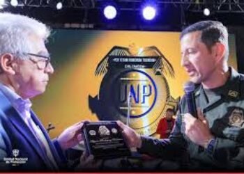 ¿El gobierno de Petro montó un aparato para espiar a periodistas y a la oposición?