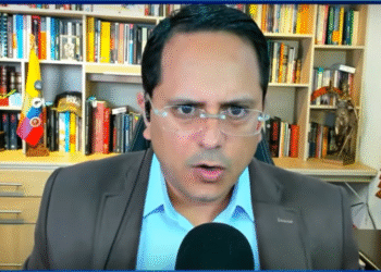 Enrique Gómez no se reserva nada de cara a las elecciones