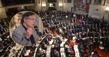 El presidente Gustavo Petro instó al Congreso a aprobar la reforma a la salud, asegurando que su política ha demostrado ser eficaz para prevenir muertes - crédito @SenadoGovCo/X y Ovidio González/Presidencia