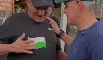 En las calle se siente el fervor, el amor y la defensa por Antioquia.