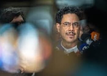 «Hay territorios donde no podemos hacer campaña, pero Cepeda sí»: fórmula vicepresidencial de Abelardo de la Espriella