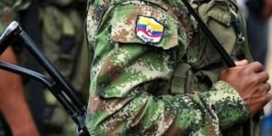 Revelan imágenes de una cumbre secreta de cabecillas de disidencias de ‘Calarcá’ en el Catatumbo: de qué hablaron