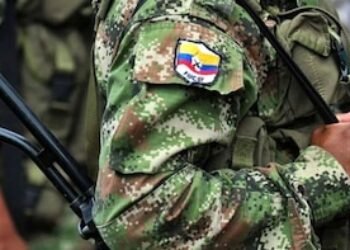 Revelan imágenes de una cumbre secreta de cabecillas de disidencias de ‘Calarcá’ en el Catatumbo: de qué hablaron