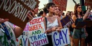 Trump prohíbe las «políticas de diversidad» y la ideología ‘woke’ en empresas contratistas del Gobierno de EEUU