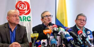 Ya no es «calumnia»: Iván Cepeda es el candidato del partido de las FARC