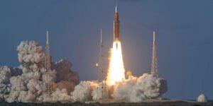 Misión Artemis II alcanza la órbita de la Tierra y emprende su viaje a la Luna
